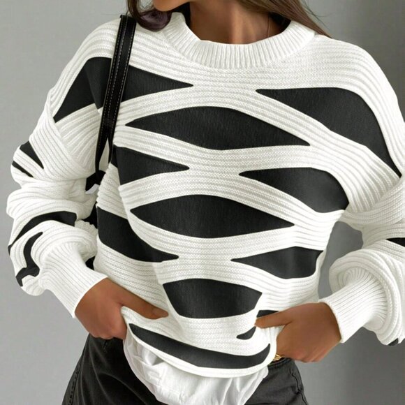 Black & White Casual Women's Round Neck Wave Stripe Long-Sleeved Knit Sweater - Picture 2 of 4